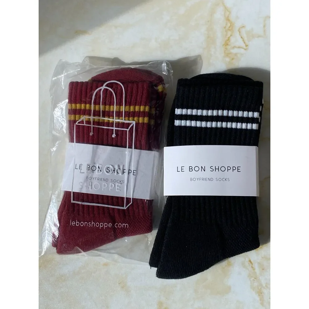 NEW Set of 2 Le Bon Shoppe Boyfriend Socks in Cardinal And Black Vintage Style